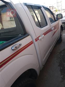 نیسان نەڤارا